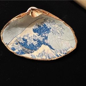 Hand crafted decopauged Block Island clam shell. The Great Wave off Kanagawa